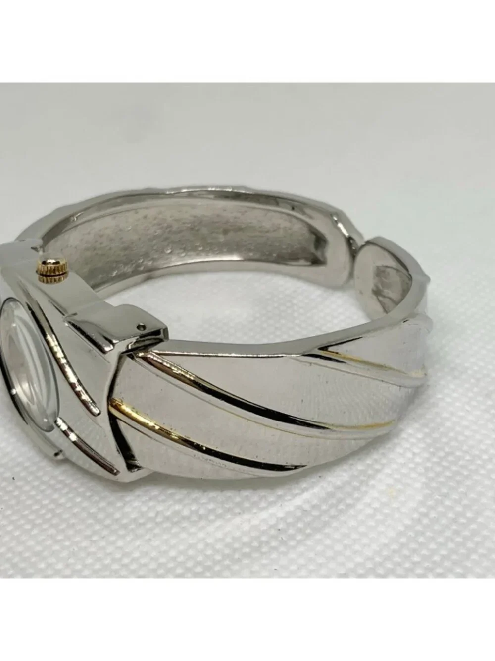 Vivani women’s silver gold tone cuff bracelet watch 23mm quartz size 6” running